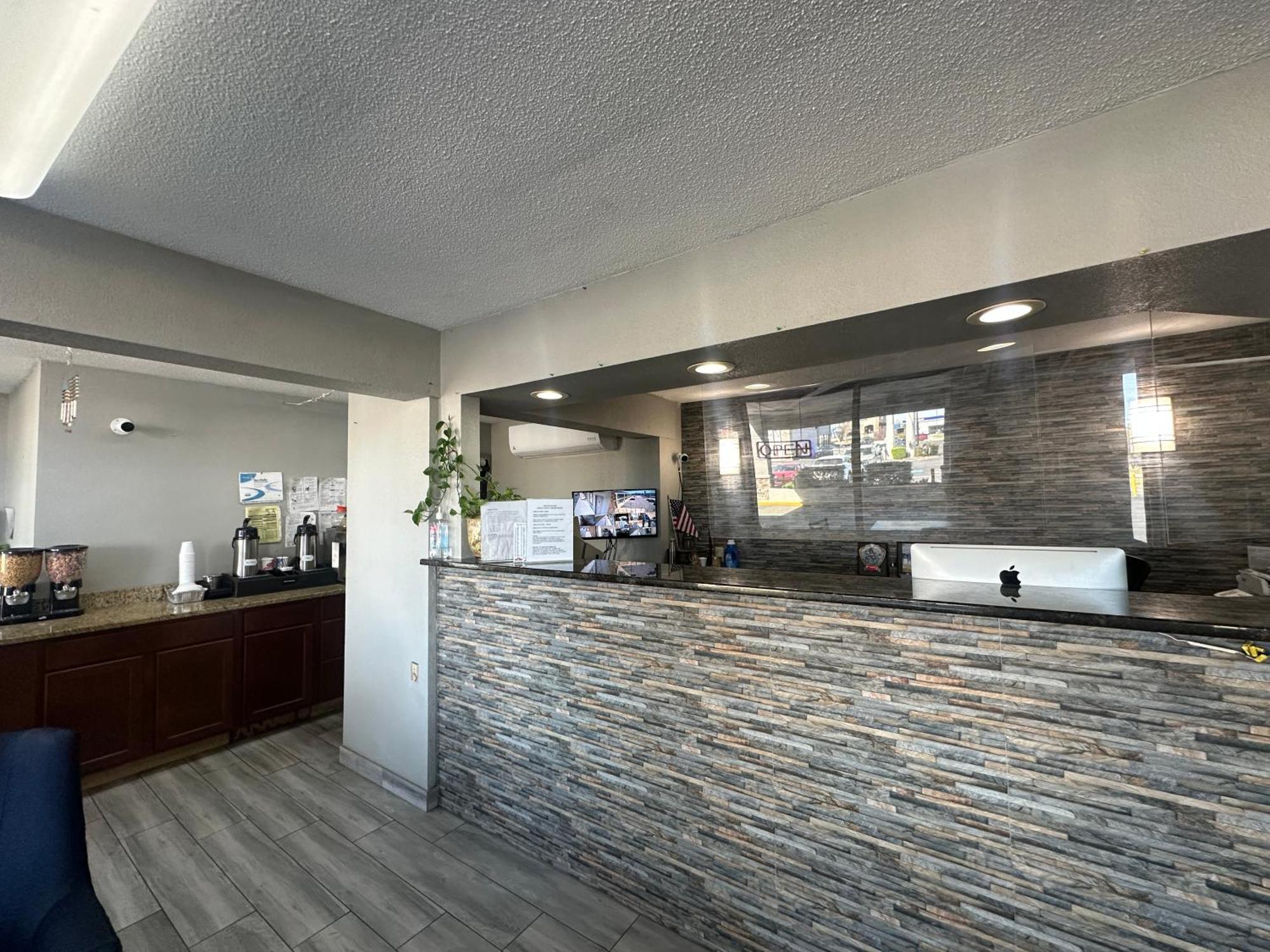 Executive Inn Locust Grove By Capital O Exteriör bild