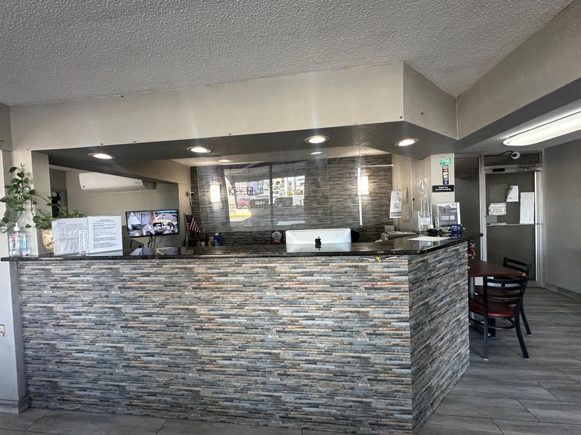 Executive Inn Locust Grove By Capital O Exteriör bild